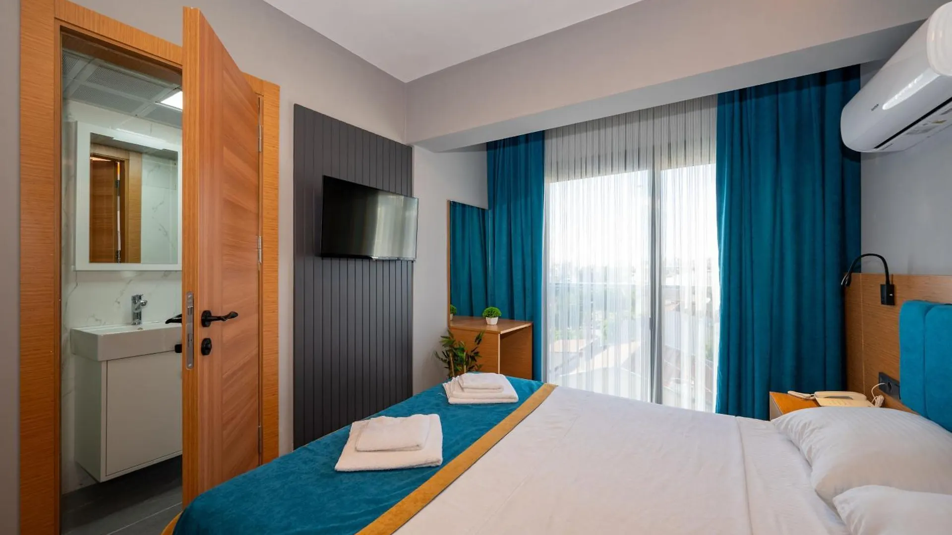 Otel Carpediem Gold Kusadasi 3*,